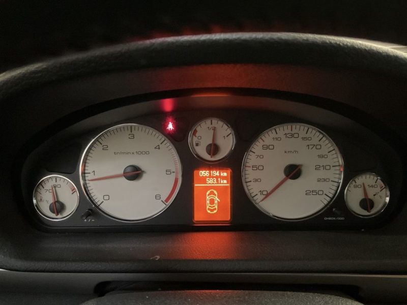 PEUGEOT 407 NAVTEQ 1.6 HDI 110 Cv 1ERE MAIN / 56 200 Kms ECRAN GPS - GARANTIE 1 AN