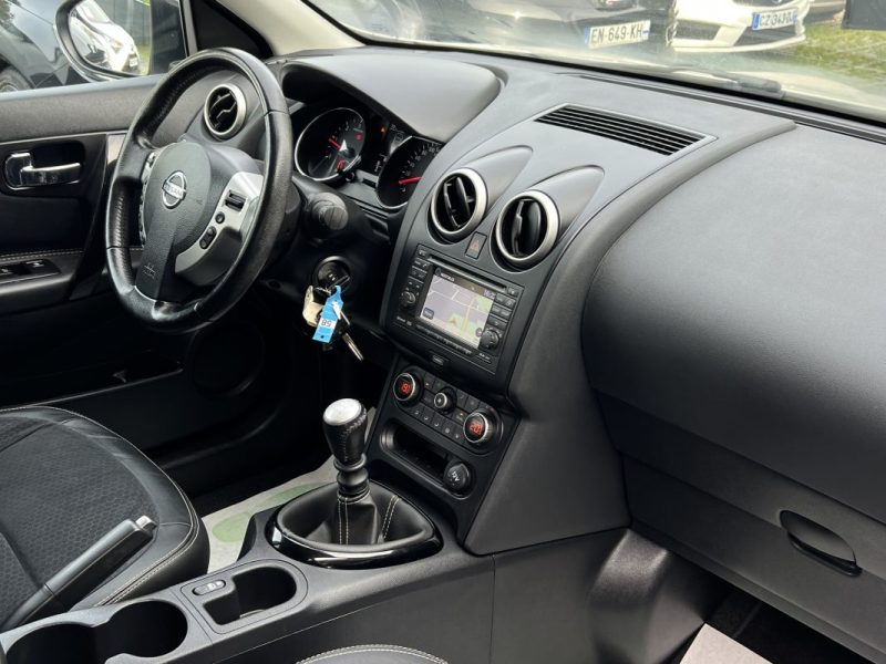 NISSAN QASHQAI PHASE 2 1.6 DCI 130 Cv 1ERE MAIN / CAMERA 360 TOIT PANORAMIQUE GPS - GARANTIE 1 AN