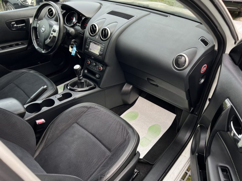 NISSAN QASHQAI PHASE 2 1.6 DCI 130 Cv 1ERE MAIN / CAMERA 360 TOIT PANORAMIQUE GPS - GARANTIE 1 AN