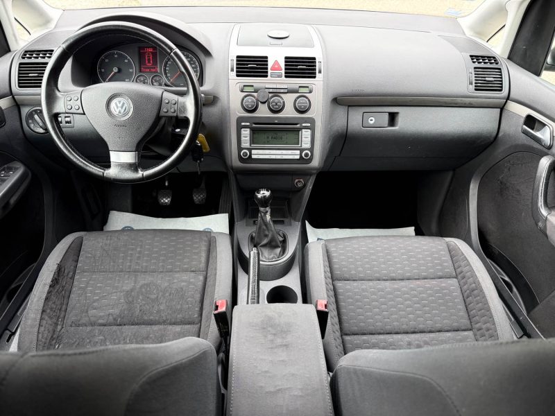 VOLKSWAGEN TOURAN 1.9 TDI 105CH CONFORTLINE 7PL 
