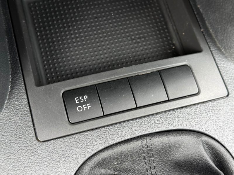 VOLKSWAGEN TOURAN 1.9 TDI 105CH CONFORTLINE 7PL 