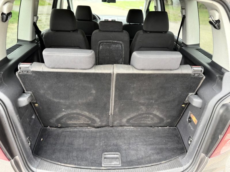 VOLKSWAGEN TOURAN 1.9 TDI 105CH CONFORTLINE 7PL 