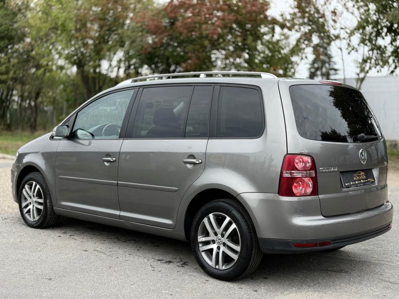 VOLKSWAGEN TOURAN 1.9 TDI 105CH CONFORTLINE 7PL 