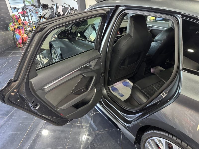 AUDI RS3 Sportback quattro 400cv  