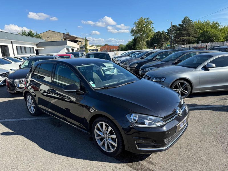 VOLKSWAGEN GOLF 2.0 TDI 150ch BlueMotion Technology FAP Carat DSG6 5p 2015