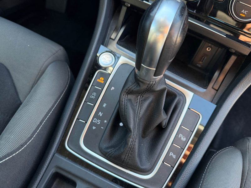 VOLKSWAGEN GOLF 2.0 TDI 150ch BlueMotion Technology FAP Carat DSG6 5p 2015