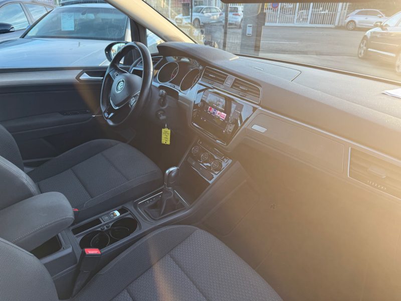 VOLKSWAGEN TOURAN 1.6 TDI 115ch BlueMotion Technology FAP Trendline DSG7 7 places GARANTIE 6 MOIS 