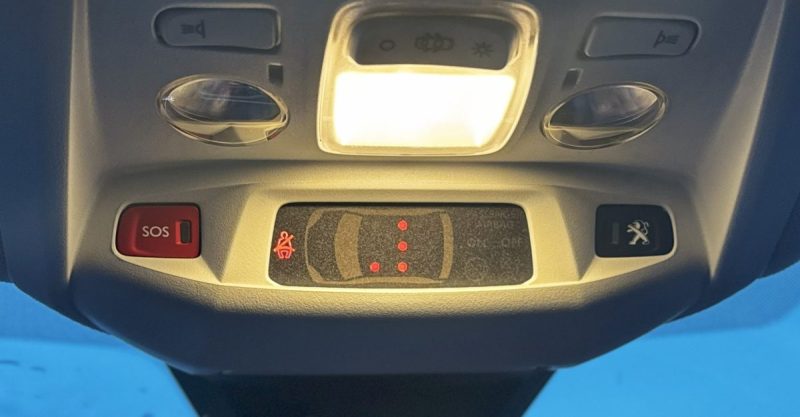 PEUGEOT 3008 1.6 BlueHDi 120ch Active S&S EAT6 