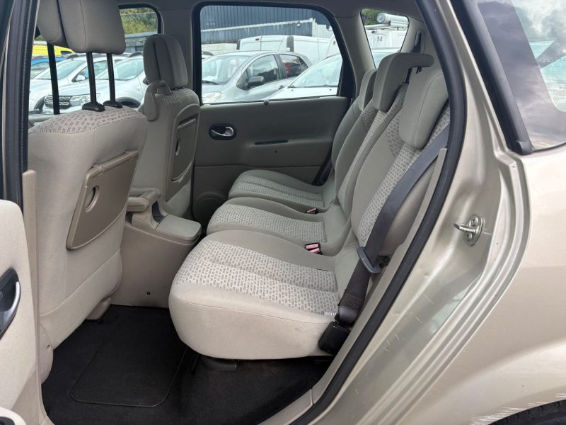 RENAULT MEGANE SCENIC PACK AUTHENTIQUE 1.6 16V 110cv garantie 12  mois