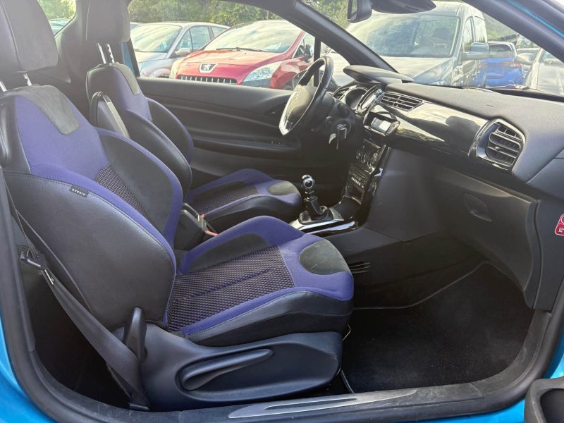 CITROEN DS3 1.6 BlueHDi  120ch Sport Chic Distribution, neuf garantie 12 mois