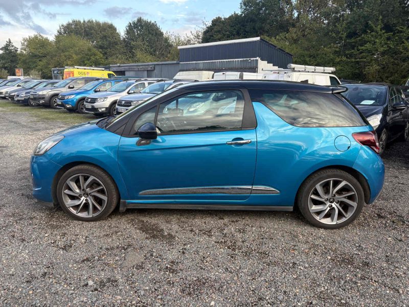 CITROEN DS3 1.6 BlueHDi  120ch Sport Chic Distribution, neuf garantie 12 mois