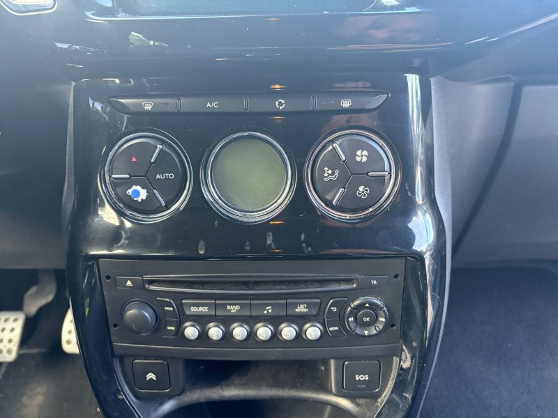 CITROEN DS3 1.6 BlueHDi  120ch Sport Chic Distribution, neuf garantie 12 mois