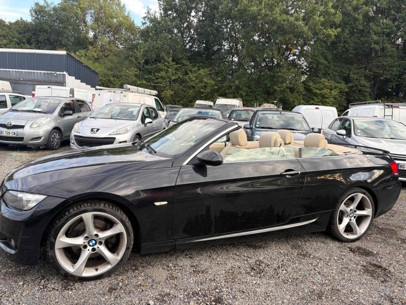 B.M.W. SERIE 3  cabriolet 325I LUXE garantie 12 mois