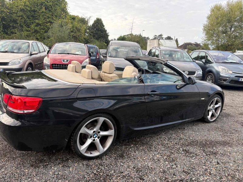 B.M.W. SERIE 3  cabriolet 325I LUXE garantie 12 mois