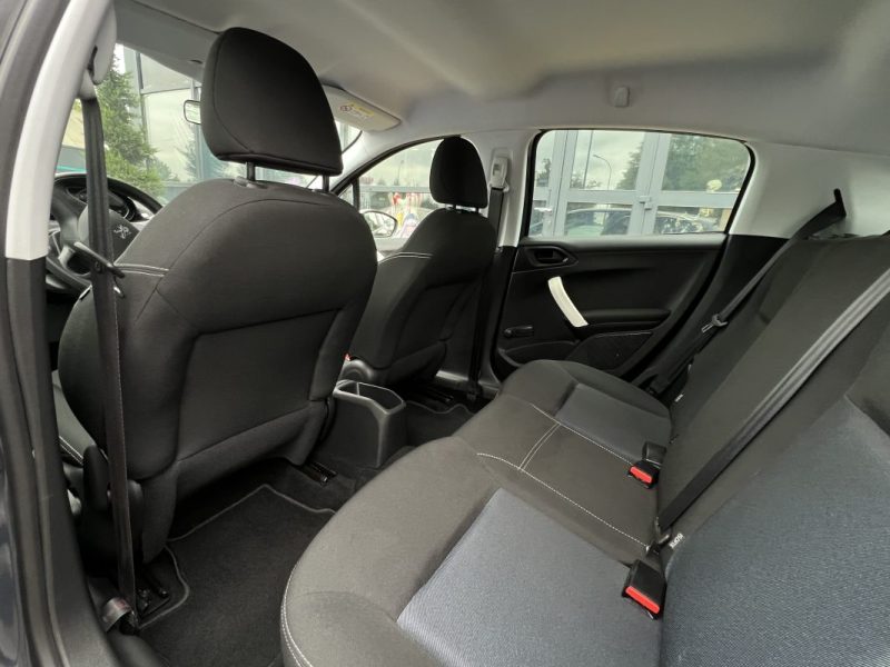 PEUGEOT 208 PHASE 2 LIKE 1.2 68 Cv 1ERE MAIN / 5 PORTES CLIMATISATION CRIT AIR 1 - GARANTIE 1 AN