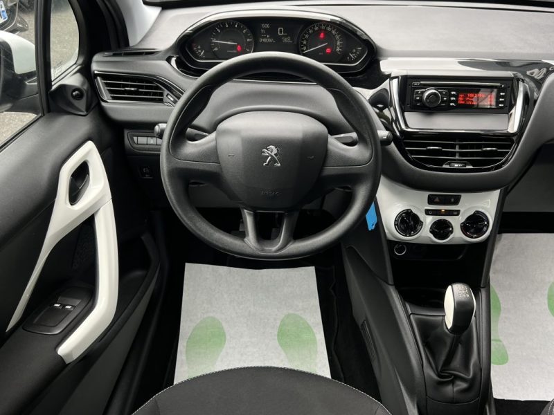 PEUGEOT 208 PHASE 2 LIKE 1.2 68 Cv 1ERE MAIN / 5 PORTES CLIMATISATION CRIT AIR 1 - GARANTIE 1 AN