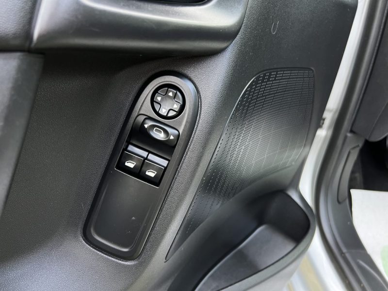 CITROEN C3 II PHASE 2 1.0 68 Cv 1ERE MAIN / 5 PORTES CLIMATISATION CRIT AIR 1 - GARANTIE 1 AN