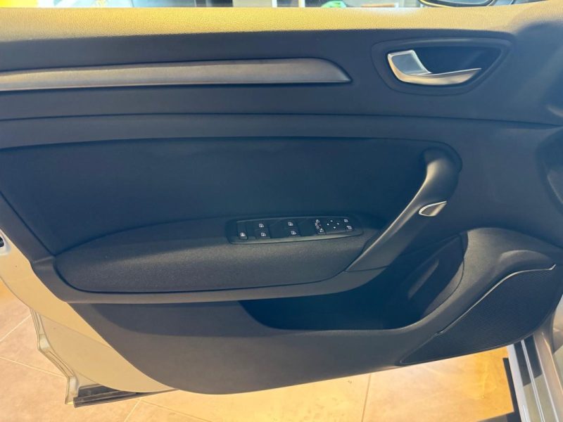 RENAULT MEGANE 1.5 Blue dCi 115ch Business  2021