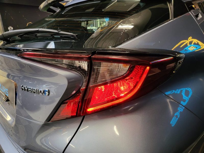 TOYOTA C-HR 122h DYNAMIC BUSINESS / CAMERA DE RECUL / SIEGES CHAUFFANTS 