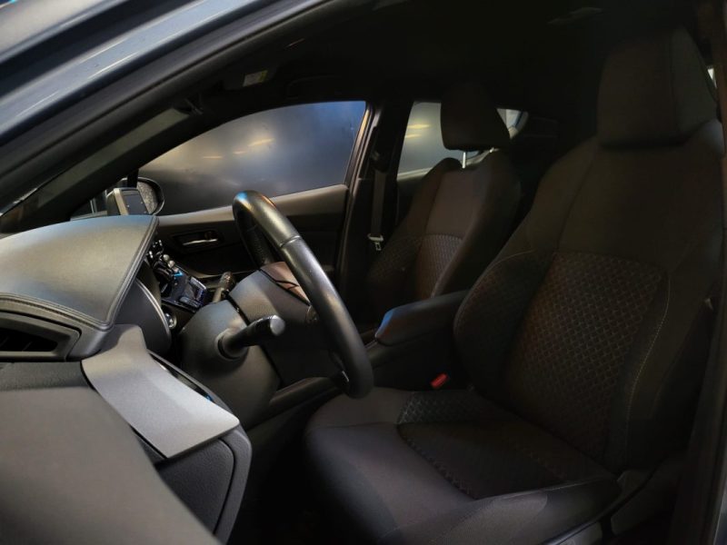 TOYOTA C-HR 122h DYNAMIC BUSINESS / CAMERA DE RECUL / SIEGES CHAUFFANTS 