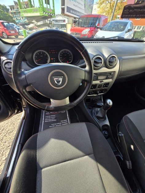DACIA DUSTER 1.5 dCi 90ch FAP Lauréate 4X2 2012