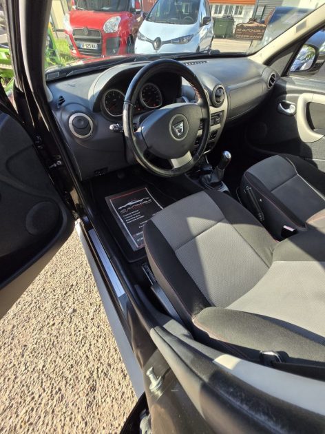 DACIA DUSTER 1.5 dCi 90ch FAP Lauréate 4X2 2012