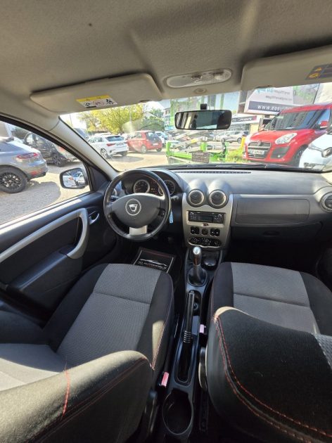 DACIA DUSTER 1.5 dCi 90ch FAP Lauréate 4X2 2012