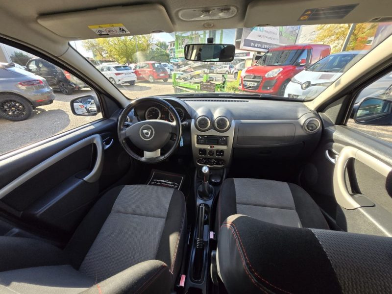 DACIA DUSTER 1.5 dCi 90ch FAP Lauréate 4X2 2012