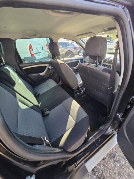 DACIA DUSTER 1.5 dCi 90ch FAP Lauréate 4X2 2012