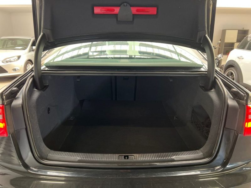 AUDI A6 3.0 V6 TDI 204ch Multitronic * VENTE PRO*