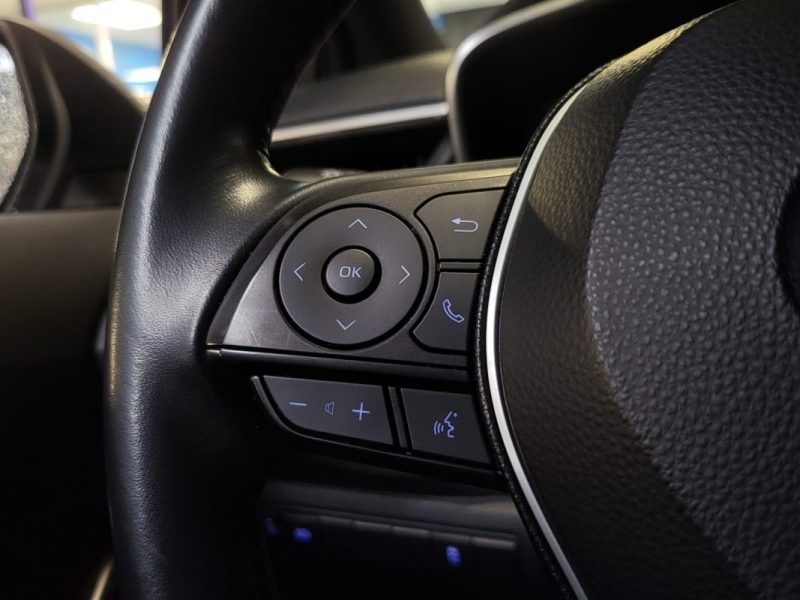 TOYOTA COROLLA 122 CV SPORT APPLE CARPLAY CAMERA DE RECUL REGULATEUR ADAPTATIF