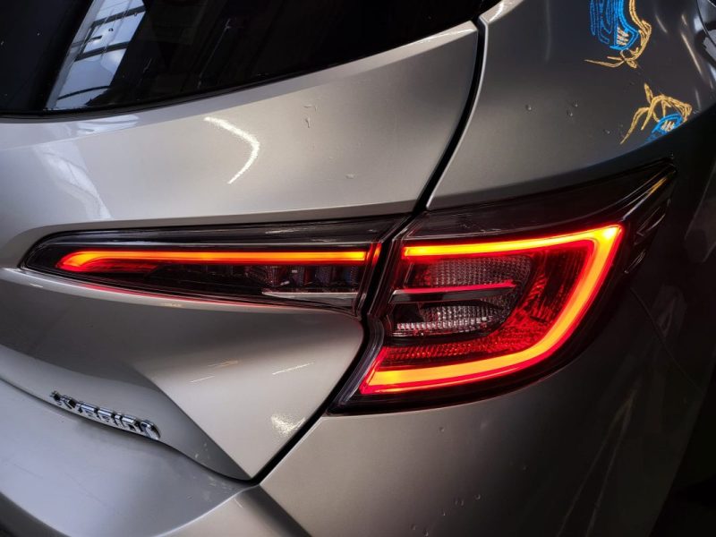 TOYOTA COROLLA 122 CV SPORT APPLE CARPLAY CAMERA DE RECUL REGULATEUR ADAPTATIF