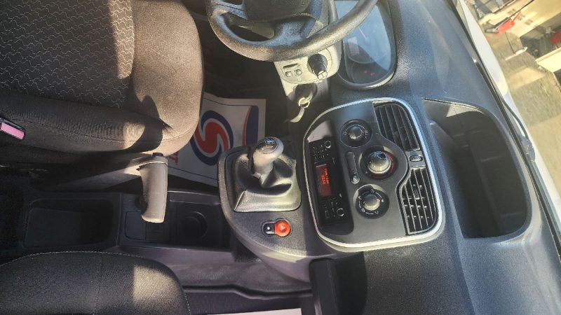 RENAULT KANGOO 1.5 DCI 90 CONFORT 2014