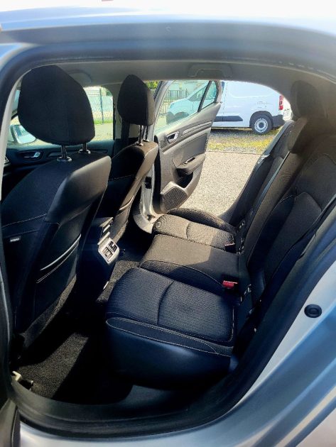 RENAULT MEGANE IV Berline bicorps trois ou cinq portes 1.5 Blue dCi 115 1461cm3 116cv  2019