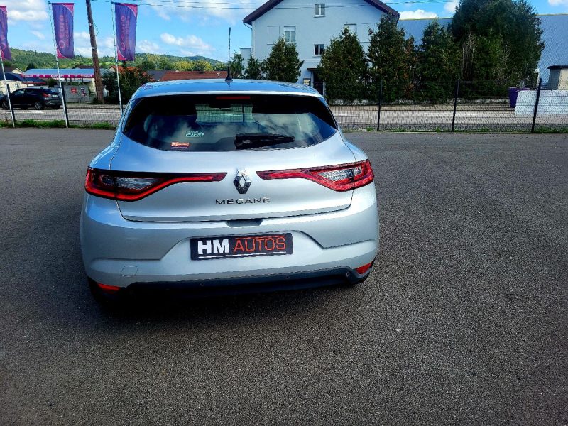 RENAULT MEGANE IV Berline bicorps trois ou cinq portes 1.5 Blue dCi 115 1461cm3 116cv  2019