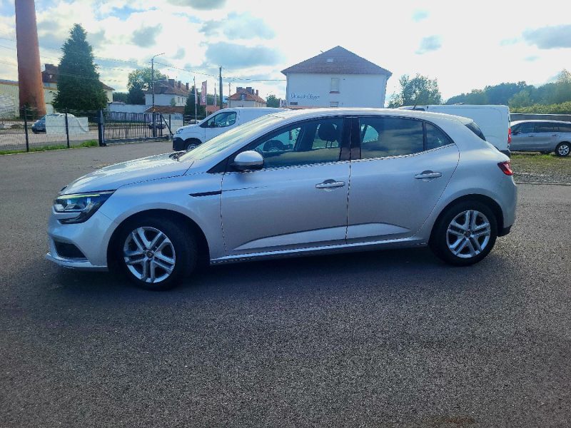 RENAULT MEGANE IV Berline bicorps trois ou cinq portes 1.5 Blue dCi 115 1461cm3 116cv  2019