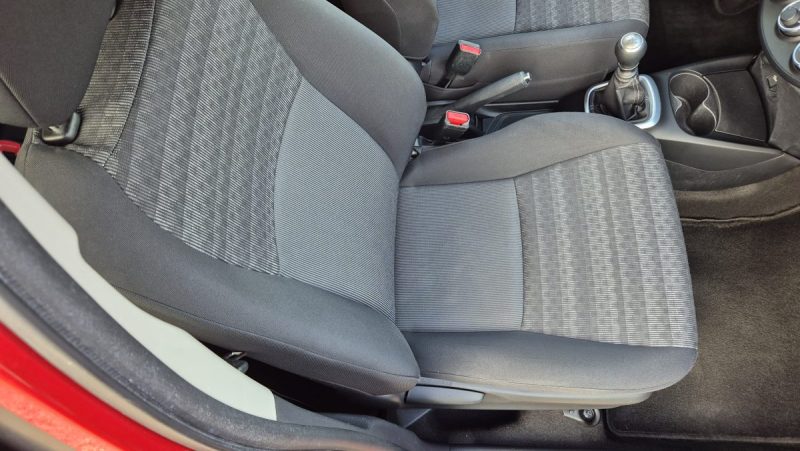 TOYOTA YARIS 100 VVT-i SkyBlue 5p 2016