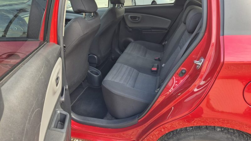 TOYOTA YARIS 100 VVT-i SkyBlue 5p 2016