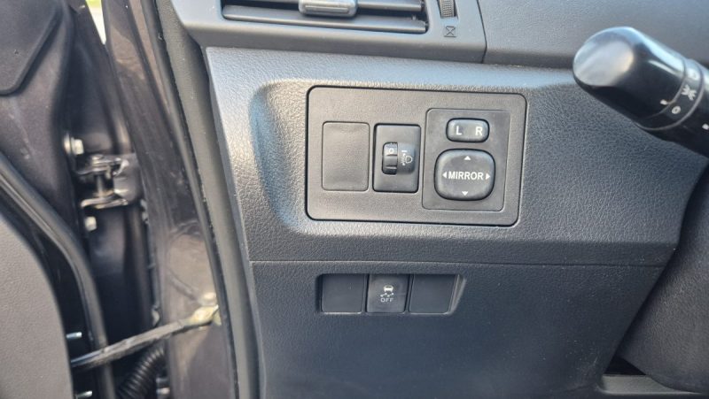 TOYOTA VERSO 126 D-4D FAP SkyView 7 places 2012