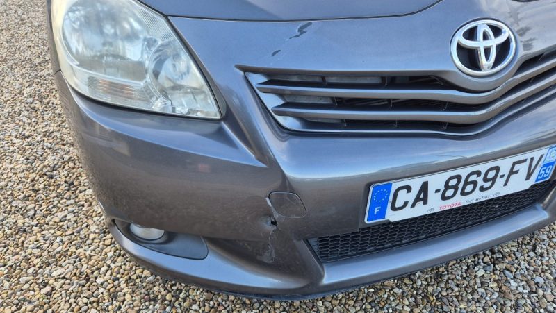 TOYOTA VERSO 126 D-4D FAP SkyView 7 places 2012