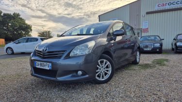 TOYOTA VERSO 126 D-4D FAP SkyView 7 places 2012