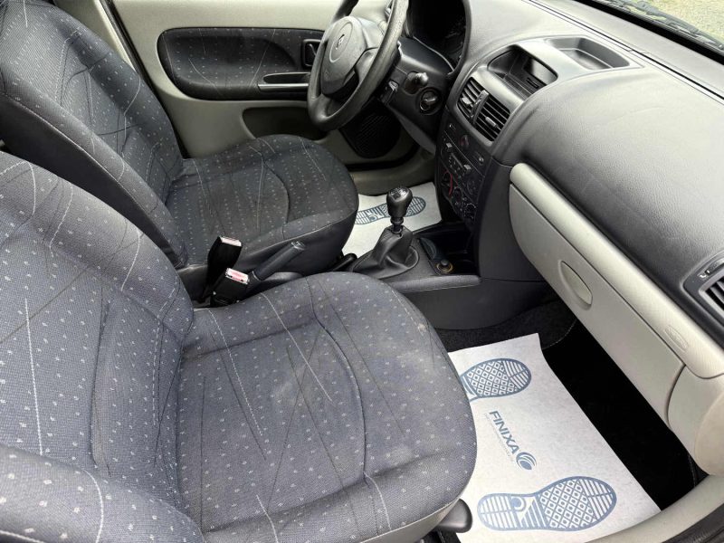 RENAULT CLIO II 1.5 dCi 65 cv Phase 2  