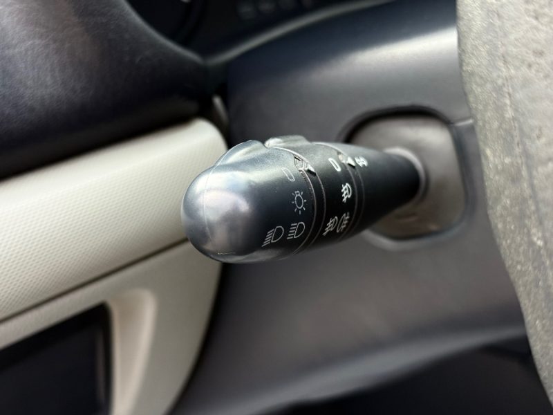 RENAULT CLIO II 1.5 dCi 65 cv Phase 2  