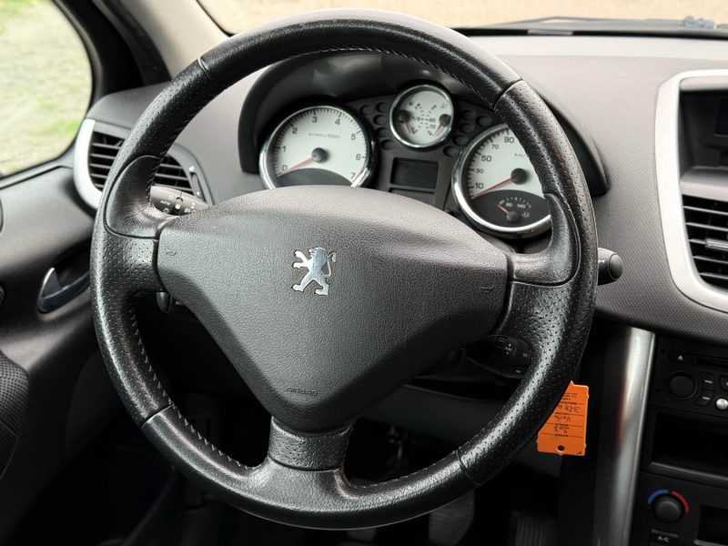 PEUGEOT 207 1.6 VTI 16V 120 CH PREMIUM PACK  