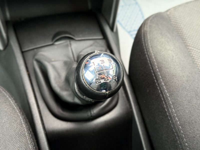 PEUGEOT 207 1.6 VTI 16V 120 CH PREMIUM PACK  