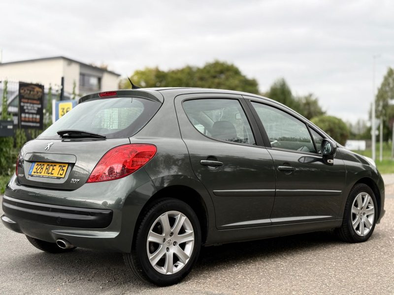 PEUGEOT 207 1.6 VTI 16V 120 CH PREMIUM PACK  