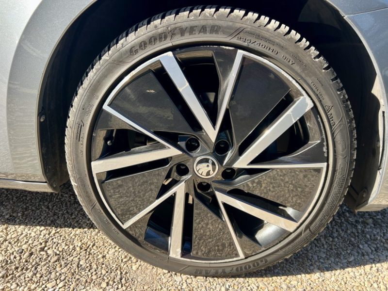 SKODA SUPERB 1.4 TSI PHEV SW 218ch Sportline DSG6 Euro6d-T EVAP 8cv 2020