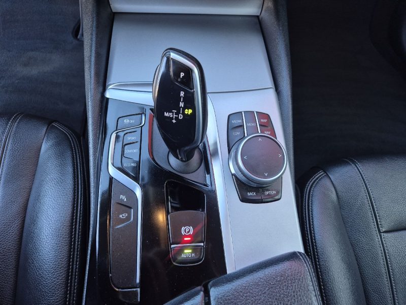 BMW 530d TOURING xDrive 265ch 