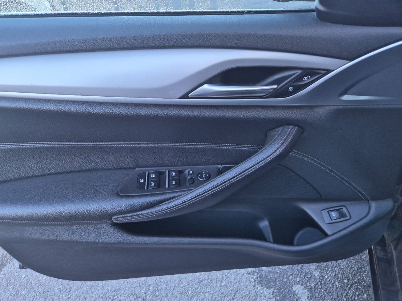 BMW 530d TOURING xDrive 265ch 