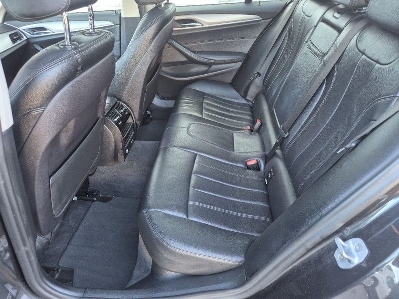 BMW 530d TOURING xDrive 265ch 